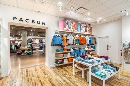 PacSun_retail_store